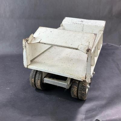 Vintage Steel | Smith-Miller Mack Truck | Hydraulic