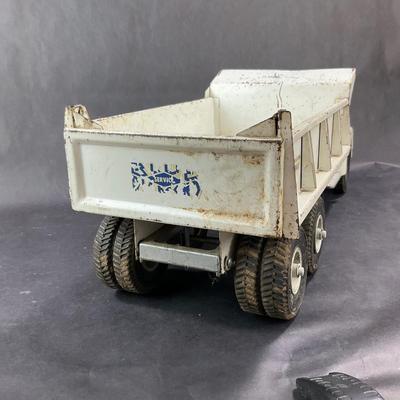 Vintage Steel | Smith-Miller Mack Truck | Hydraulic