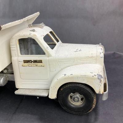 Vintage Steel | Smith-Miller Mack Truck | Hydraulic