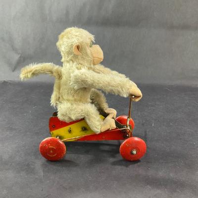 Vintage Wind-Up | Plush Monkey on Car | Steiff