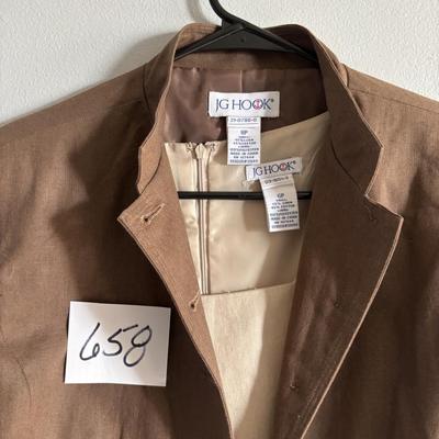 Lady’s Size 8 Dress