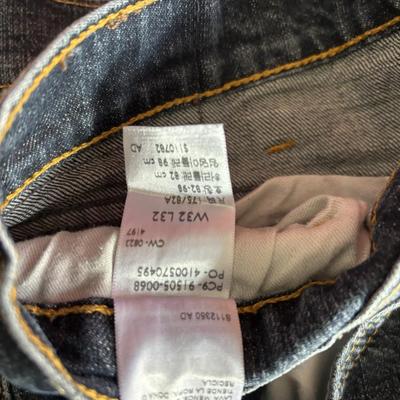 Levi Lady’s size 32x32 Jeans