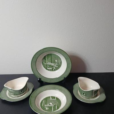 MCM 1950's Colonial Homestead dinnerware serve ware by Royal China, Large vegetable / serving bowls with two gravy boats with...
