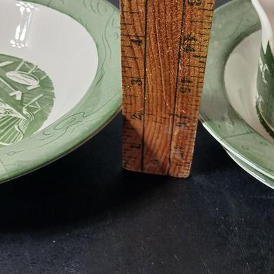 MCM 1950's Colonial Homestead dinnerware serve ware by Royal China, Large vegetable / serving bowls with two gravy boats with...