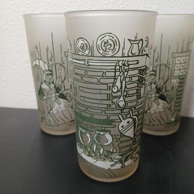 MCM vintage Hazel Atlas "Colonial Homestead" frosted tumblers 8 total & 4 total Juice glasses