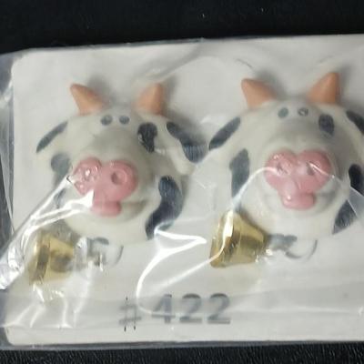 Adorable collection of Holstein cow-themed decorative and household items Otagiri Salt & Pepper, Tomy toy, Resin cow and more