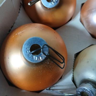 Vintage glass Christmas bulbs / ornaments Made in USA