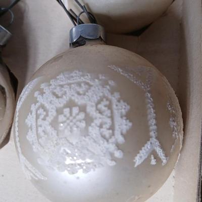 Vintage Shiny Brite Christmas ornaments - Frosted and stenciled