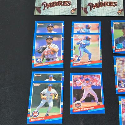 Collection of baseball cards - Signed Greg Riddoch cards -