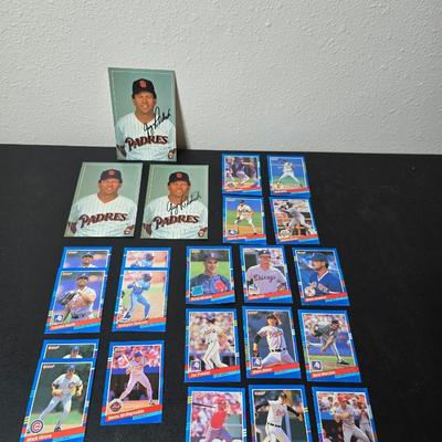 Collection of baseball cards - Signed Greg Riddoch cards -