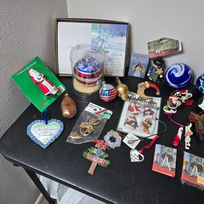 Nice collection of Christmas tree ornaments - USA Glass bulbs - White house - Santas - Angels - newer & vintage