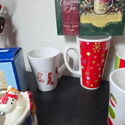 Small Christmas Decorations - Mostly Kitchen decor & mugs and Dishware Christmas items
