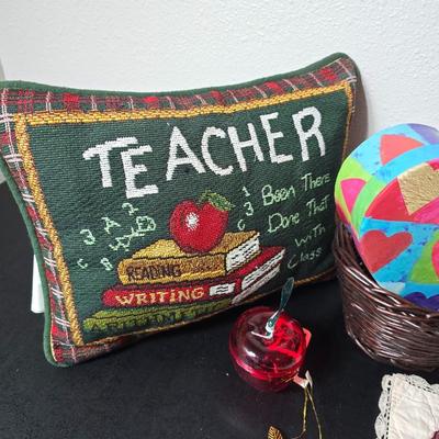 For the TEACHER - Apples - notecards - Pillow - mug - bulletin board - and much more apple themed!