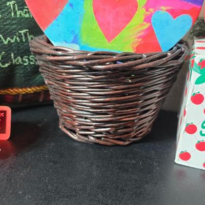 For the TEACHER - Apples - notecards - Pillow - mug - bulletin board - and much more apple themed!