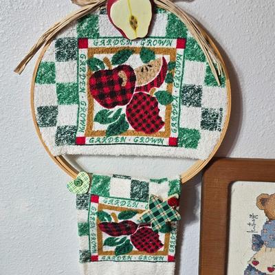 For the TEACHER - Apples - notecards - Pillow - mug - bulletin board - and much more apple themed!