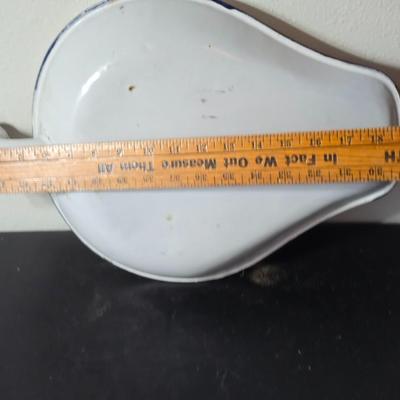 Vintage White Enamelware w/Blue Trim Bedpan / Urinal Combination Chamber pot with Lid, Antique Primitive Medical Device
