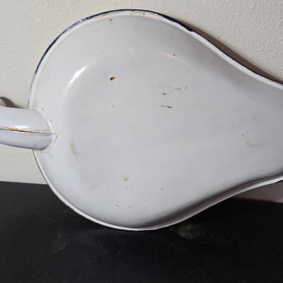 Vintage White Enamelware w/Blue Trim Bedpan / Urinal Combination Chamber pot with Lid, Antique Primitive Medical Device