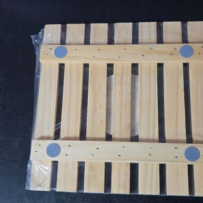 New Gotham Titanium & Ceramic 9.5" deep square pan with new trivet and small cookbook GREAT GFT IDEA!