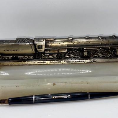 Railroad - Ca 1940 Union Pacific Railroad UPRR Challenger Desk Set W/Marble Base