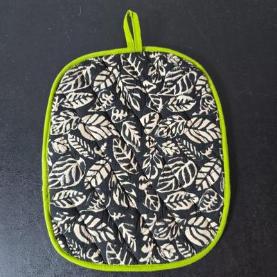 Brand New Calaphalon 7" Omelette frying pan G1307HC with new hot pad GREAT GIFT IDEA!