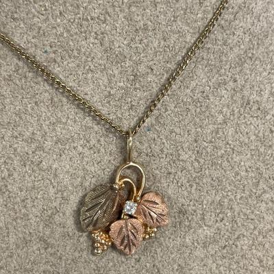 BHG leaf with diamond pendant