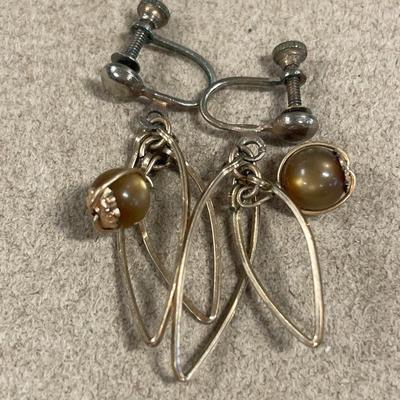 Vintage screw back earrings