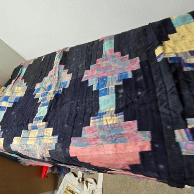 Handmade vintage Crazy Quilt - Early era - Beautiful & fun design