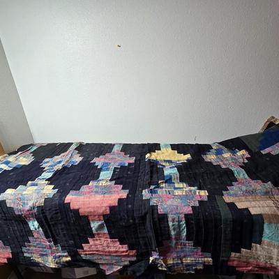 Handmade vintage Crazy Quilt - Early era - Beautiful & fun design