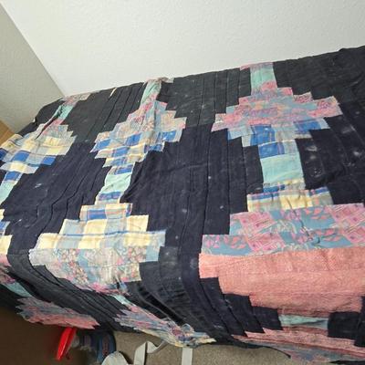 Handmade vintage Crazy Quilt - Early era - Beautiful & fun design