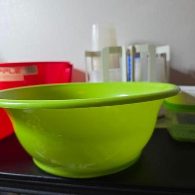 Plastic food storage containers - Two sets of storage with organizing caddies