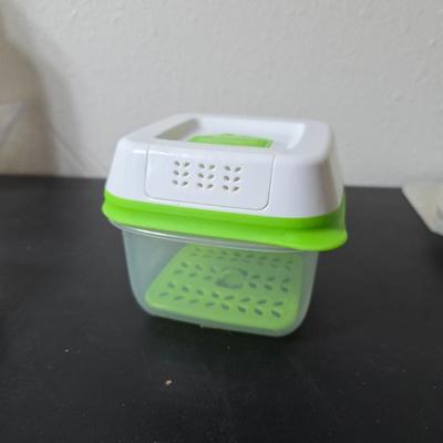 Plastic food storage containers - Two sets of storage with organizing caddies