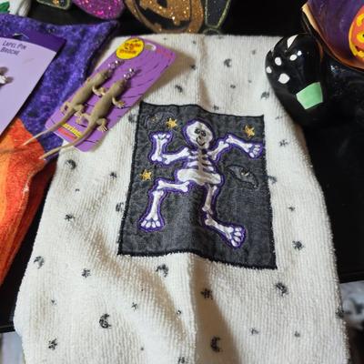 Fall decor - Halloween & Thanksgiving - kitchen towels - Home decor - Small Jewelry pieces and more
