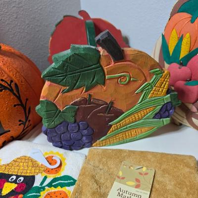 Fall decor - Halloween & Thanksgiving - kitchen towels - Home decor - Small Jewelry pieces and more