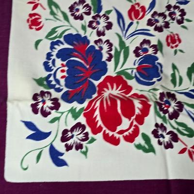 Vintage Otagiri Horizon Japan stoneware teapot with two mugs a Pottery craft vase and a vintage table cloth