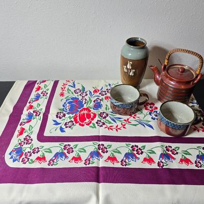 Vintage Otagiri Horizon Japan stoneware teapot with two mugs a Pottery craft vase and a vintage table cloth