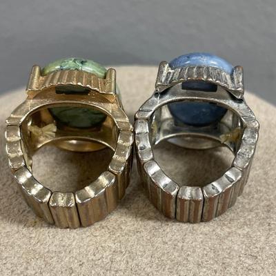 Stone stretch rings