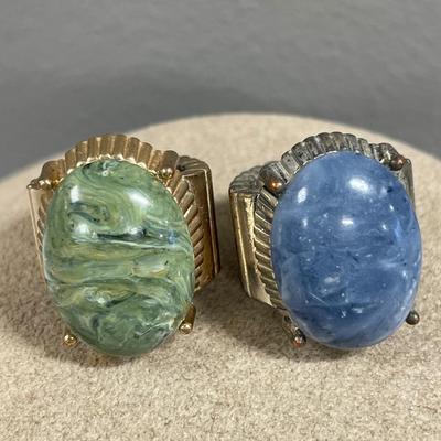 Stone stretch rings