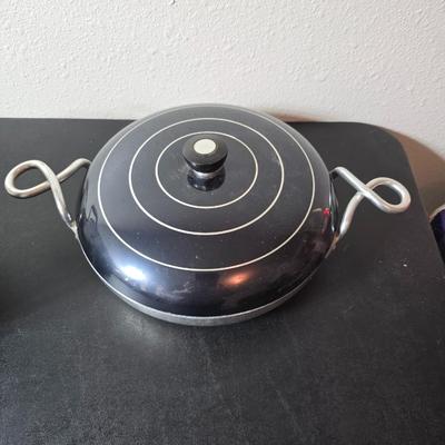 Nice Emeril three-piece pot & pan set, Wear-ever Aluminum pan with lid and a new Kitchen dish towel set