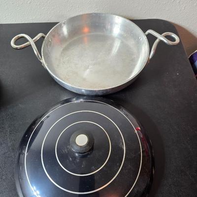 Nice Emeril three-piece pot & pan set, Wear-ever Aluminum pan with lid and a new Kitchen dish towel set