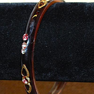 Brown Acrylic Cuff BRACELET (2½" Circ.) with Clear Stones Design - NOTE: SOME RED STAINING