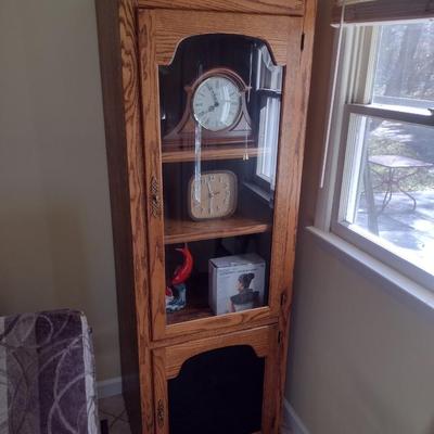 Oak Finish Display Cabinet with Right-Hand Glass Door (No Contents)