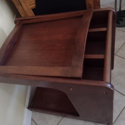 Mahogany Finish Multipurpose Computer and Magazine Stand Roll Cart