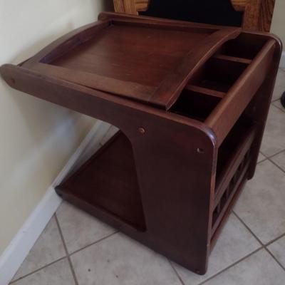 Mahogany Finish Multipurpose Computer and Magazine Stand Roll Cart