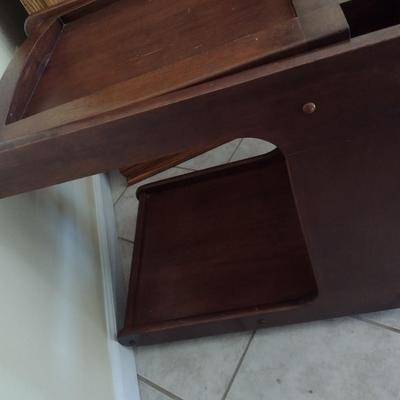 Mahogany Finish Multipurpose Computer and Magazine Stand Roll Cart