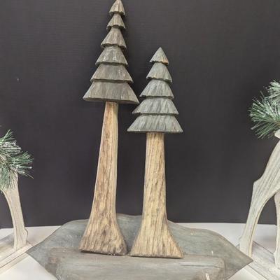 Wood Pine Christmas Deer Silhouettes & Pine Tree Wall Decor