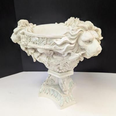 Resin Lion Planter