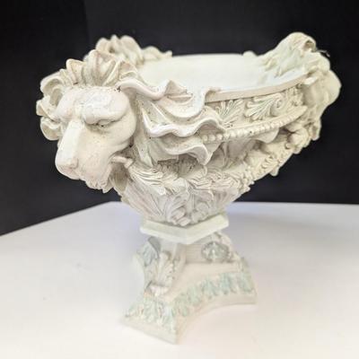 Resin Lion Planter