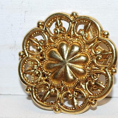 Combination Gold Tone Graphic Designed Flower SHOE CLIP or BROOCH (1¾" Circ.)