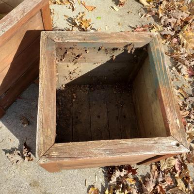 Outdoor Planters, Pots & Gorilla Dump Wagon (Y-KD)