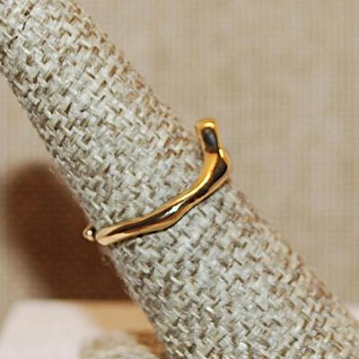 Size 7 ALL Gold Colored "SINGLE BRANCH" Ring on an OPEN Gold Tone Band (1.8g)